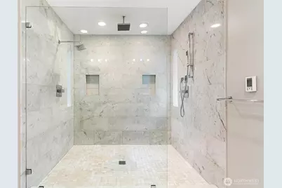 1748 Bellevue Way NE #1, Bellevue, WA 98004 - Photo 14