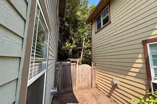 10769 221st Ln NE, Redmond, WA 98053 - Photo 14