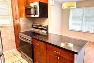 10016 NE 117th Ct, Kirkland, WA 98034 - Photo 8
