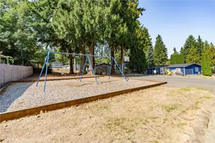 1420 NE Steele Creek Dr, Bremerton, WA 98311 - Photo 26