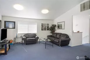 1420 NE Steele Creek Dr, Bremerton, WA 98311 - Photo 20