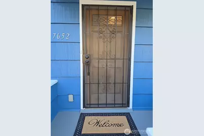 7652 E Green Lake Drive N, Seattle, WA 98103 - Photo 38