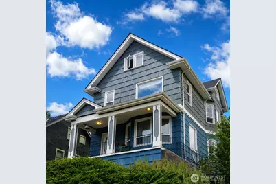 7652 E Green Lake Drive N, Seattle, WA 98103 - Photo 1