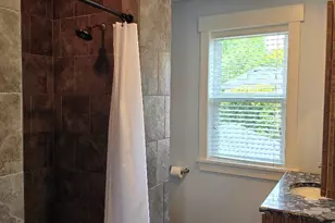 7652 East Green Lake Dr N, Seattle, WA 98103 - Photo 24