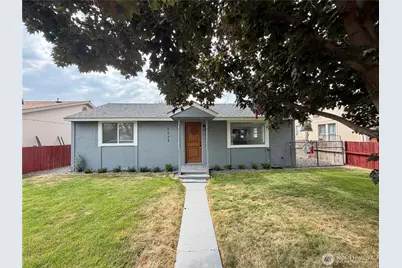 1215 Yakima Street SE, Ephrata, WA 98823 - Photo 2