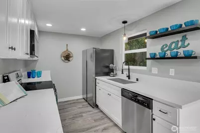 235 Dennis Street SW, Tumwater, WA 98501 - Photo 2