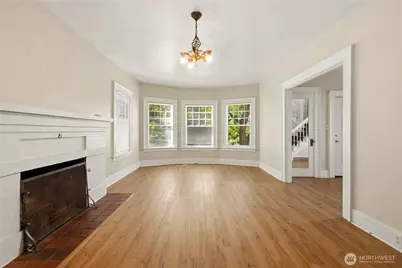 5262 15th Avenue NE, Seattle, WA 98105 - Photo 4