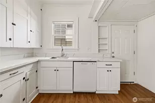 5262 15th Ave NE, Seattle, WA 98105 - Photo 6