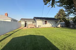 908 N 29th, Yakima, WA 98902 - Photo 2