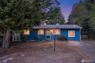 1447 Christine Ln, Camano Island, WA 98282 - Photo 2