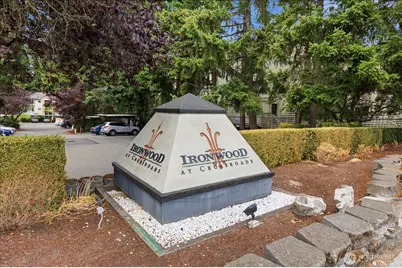 1011 156th Avenue NE #207, Bellevue, WA 98007 - Photo 4