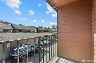 10925 SE 208th St, Kent, WA 98031 - Photo 18