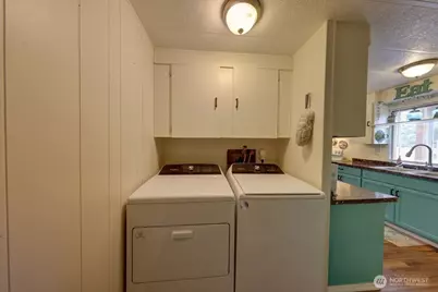 13112 Sandridge Road, Long Beach, WA 98631 - Photo 10