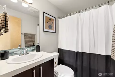 719 N 101st Street, Seattle, WA 98133 - Photo 18