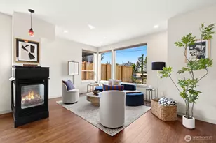 719 N 101st St, Seattle, WA 98133 - Photo 2