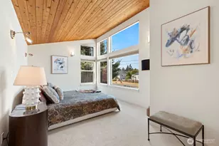 719 N 101st St, Seattle, WA 98133 - Photo 12