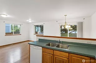 20627 Circle Bluff Dr, Arlington, WA 98223 - Photo 10