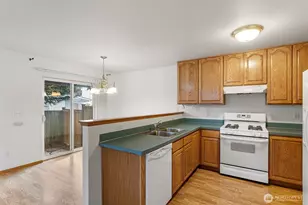 20627 Circle Bluff Dr, Arlington, WA 98223 - Photo 8