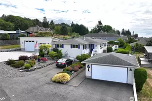 4104 Scatchet View Dr, Clinton, WA 98236 - Photo 1