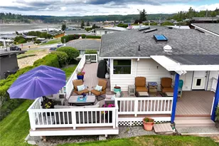 4104 Scatchet View Dr, Clinton, WA 98236 - Photo 2