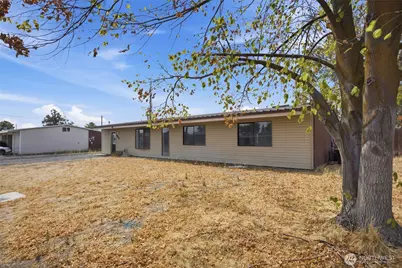 541 Castle Drive, Moses Lake, WA 98837 - Photo 2