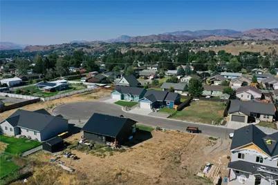 707 Petra Court, Omak, WA 98841 - Photo 4
