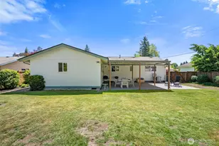 1005 20th St SE, Auburn, WA 98002 - Photo 4