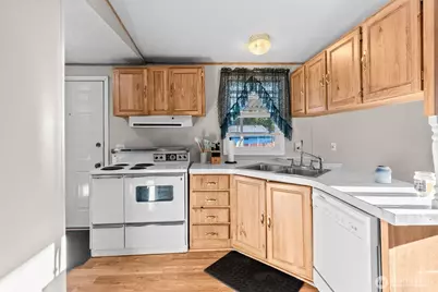 221 W Hemlock Court, Napavine, WA 98565 - Photo 16