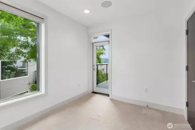 9123 NE Juanita Drive #205, Kirkland, WA 98034 - Photo 12