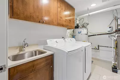 9123 NE Juanita Drive #205, Kirkland, WA 98034 - Photo 14