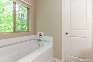 9506 10th Ave E, Tacoma, WA 98445 - Photo 18