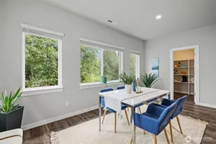 311 207th St SE, Bothell, WA 98012 - Photo 8