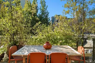 81 Vine St, Seattle, WA 98121 - Photo 2