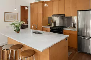 81 Vine St, Seattle, WA 98121 - Photo 18