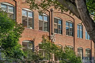 81 Vine St, Seattle, WA 98121 - Photo 30