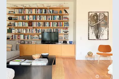 81 Vine Street #404, Seattle, WA 98121 - Photo 6