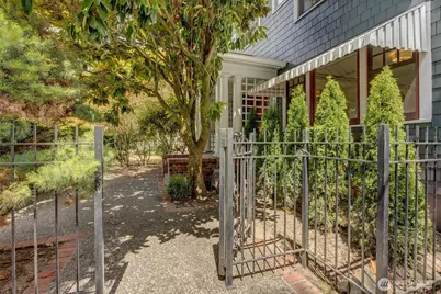 1518 4th Avenue N, Seattle, WA 98109 - Photo 22
