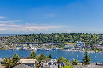 1518 4th Avenue N, Seattle, WA 98109 - Photo 1