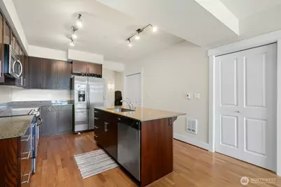 699 John Street #516, Seattle, WA 98109 - Photo 6