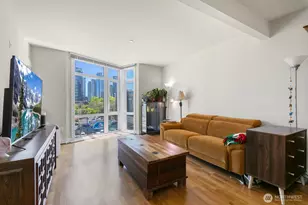 699 John St, Seattle, WA 98109 - Photo 2