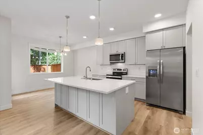 121 171st Place SW #A, Bothell, WA 98012 - Photo 8