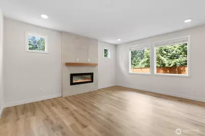 121 171st Place SW #A, Bothell, WA 98012 - Photo 4