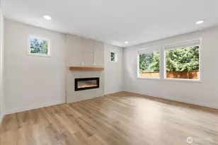 121 171st Pl SW, Bothell, WA 98012 - Photo 4