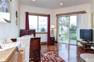 444 W North Camano Dr, Camano Island, WA 98282 - Photo 18