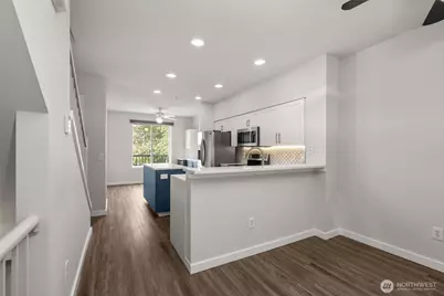 16125 Juanita Woodinville Way NE NE #2103, Bothell, WA 98011 - Photo 10