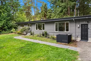 10206 SW Quartermaster Dr, Vashon, WA 98070 - Photo 2