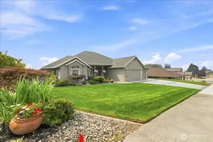 628 Briarwood Dr, East Wenatchee, WA 98802 - Photo 2