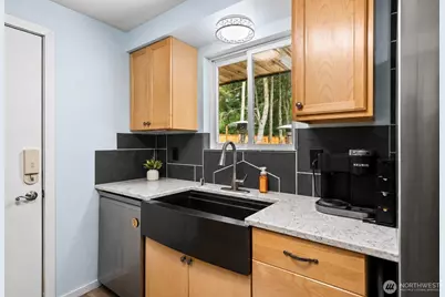 1808 Wellington Drive, Oak Harbor, WA 98277 - Photo 8