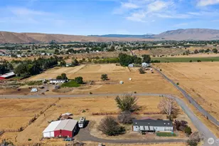 10 Birdsdale Rd, Selah, WA 98942 - Photo 2