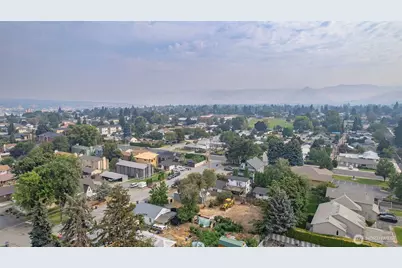 504 Ramona Avenue, Wenatchee, WA 98801 - Photo 26